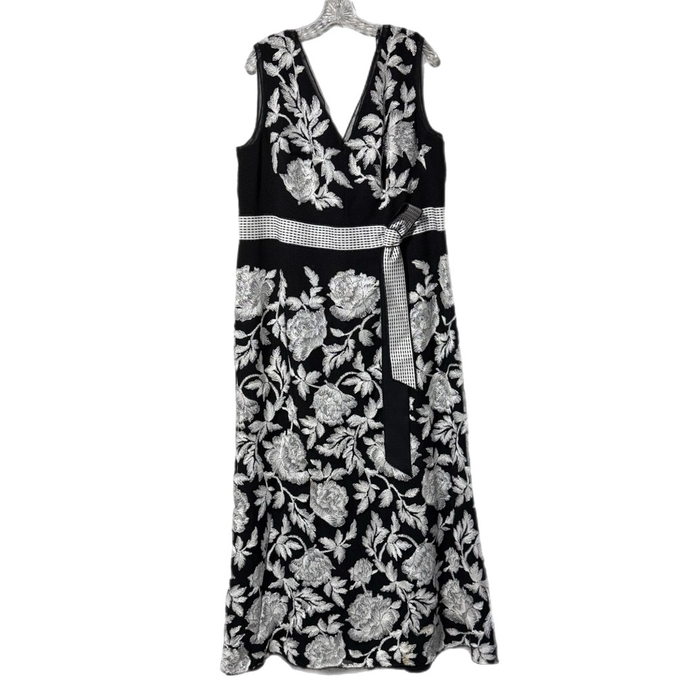 Tadashi Shoji Sentei Gown Ivory Black Embroidered Floral Formal Dress 20Q READ - Picture 2 of 16
